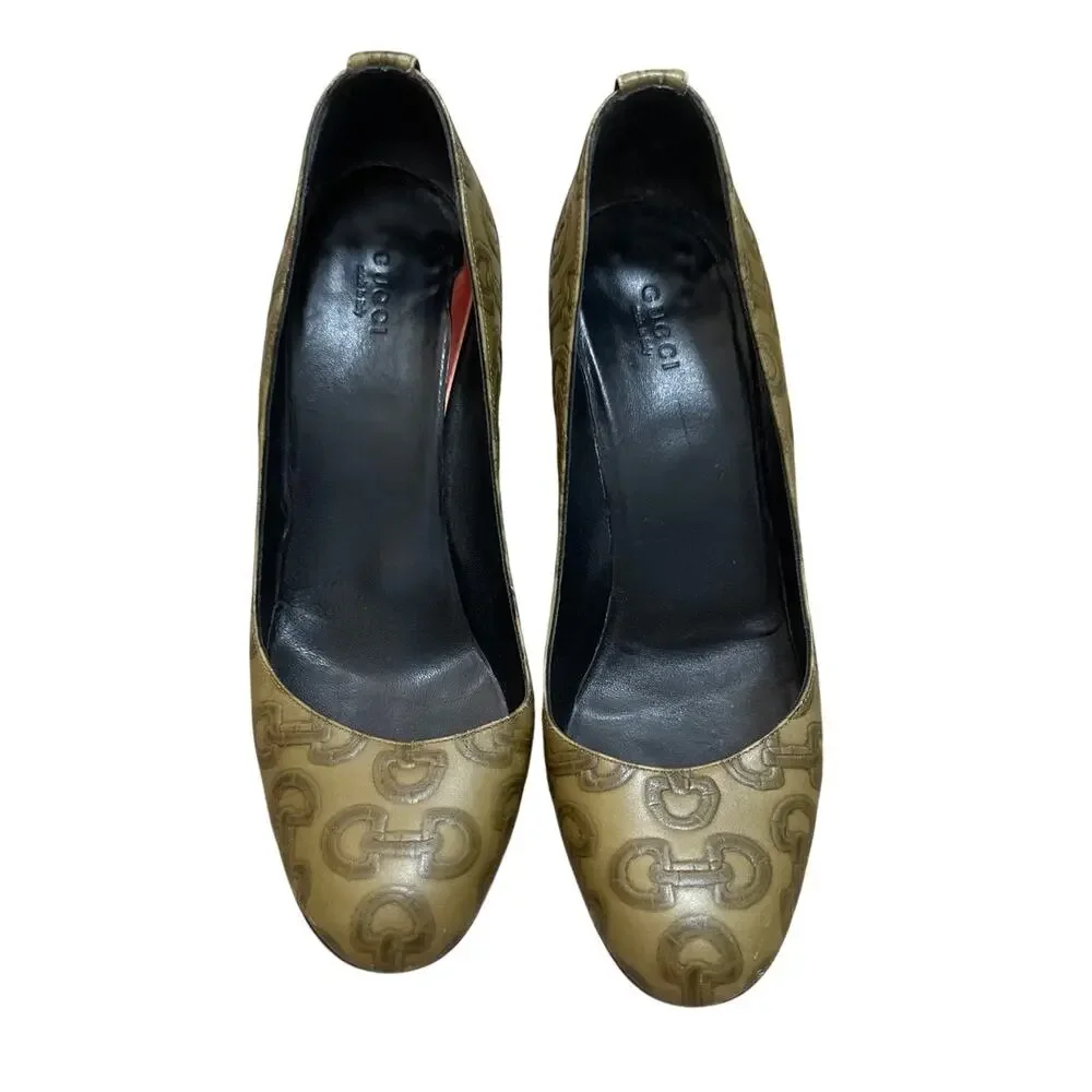 Gucci Embossed Wedge Heels Green Logo Size 9 **flaw**
